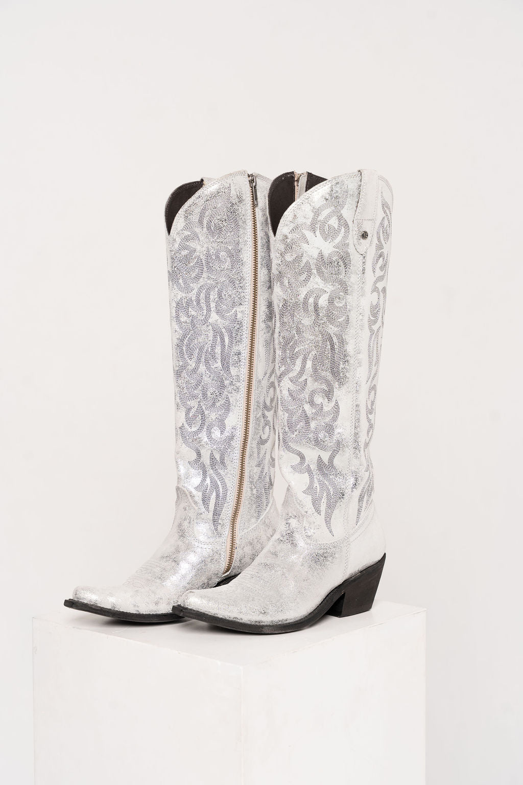 JH Exclusive-Allie Gamuza Crack Plata -Womens Boots