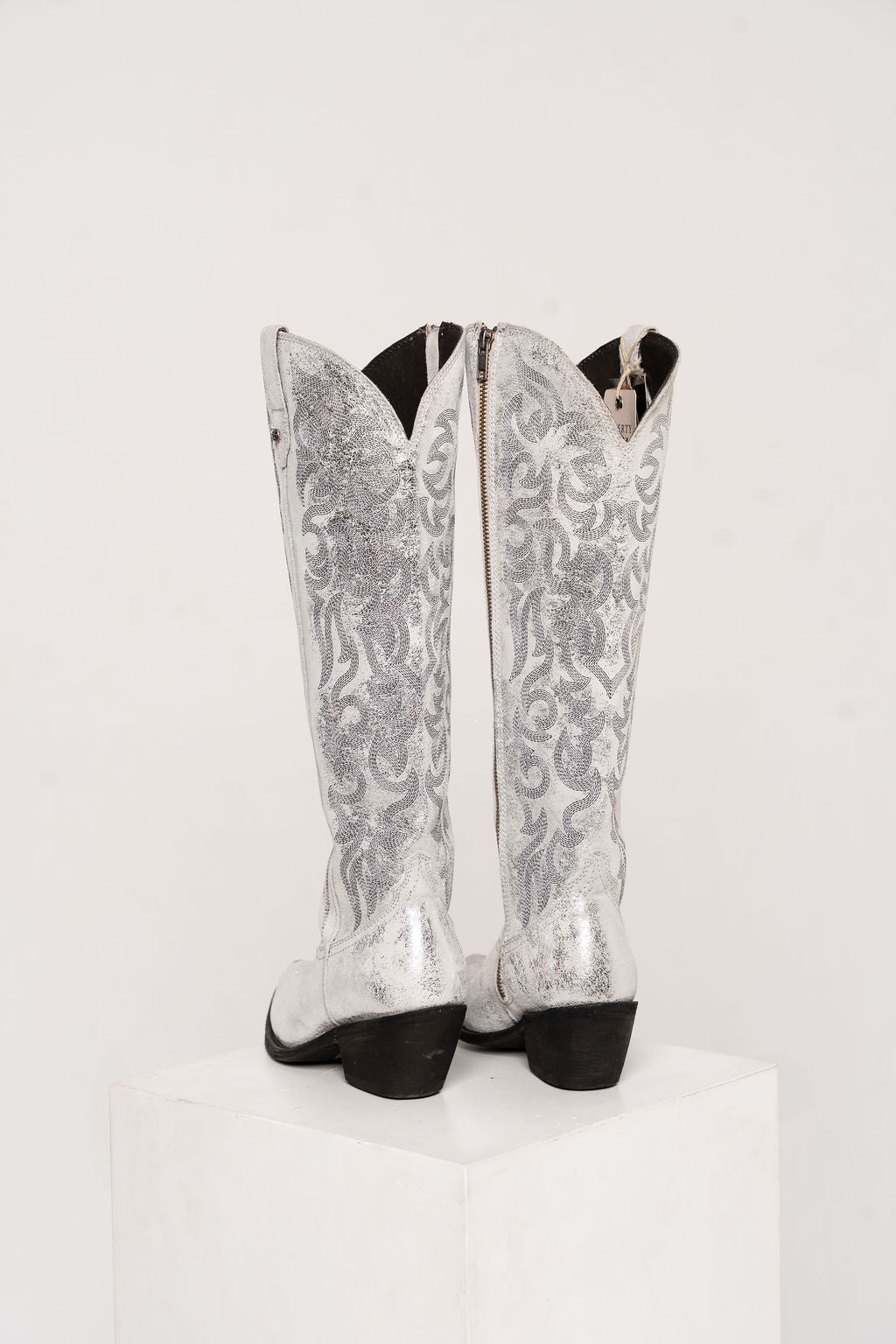 JH Exclusive-Allie Gamuza Crack Plata -Womens Boots