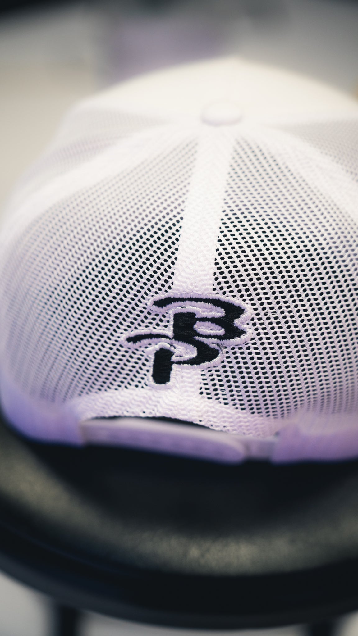 BAJO PERFIL WHITE/BLACK CAP - Jobes Hats, LLC