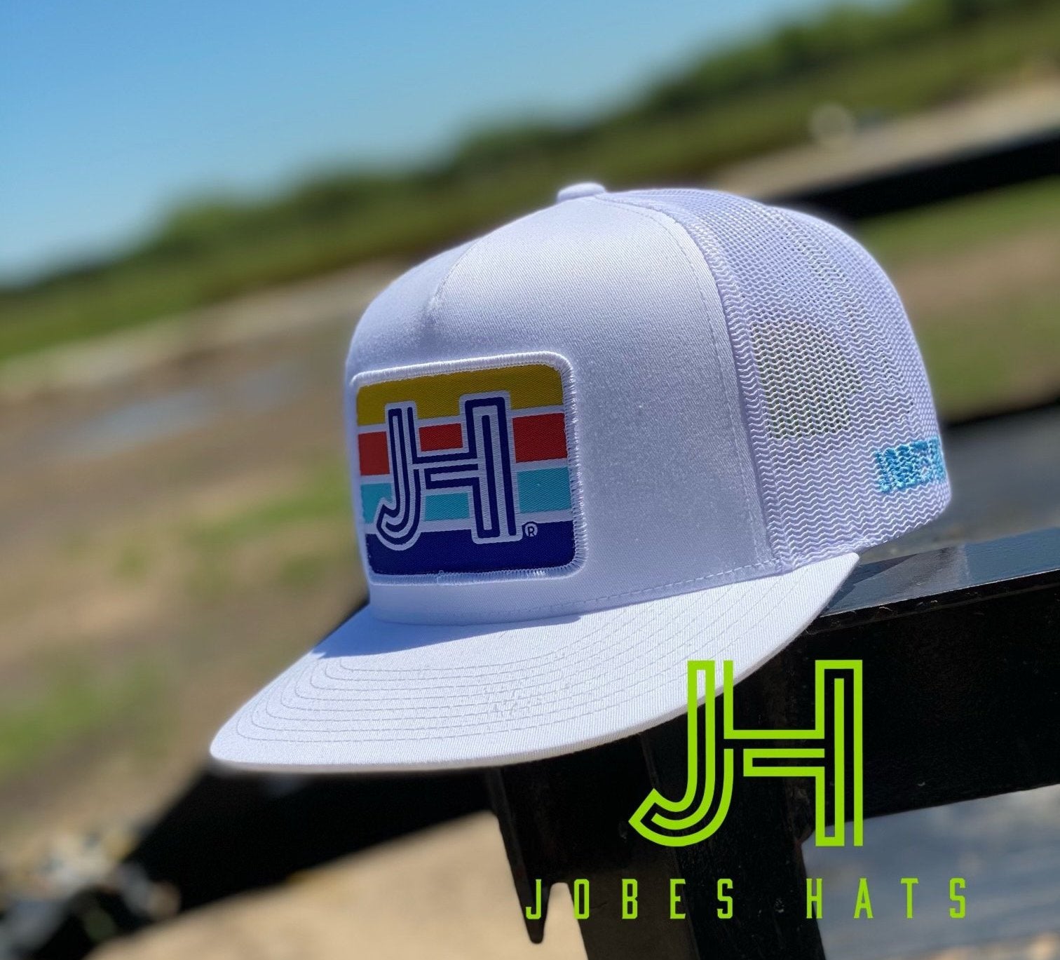 2021-All-White-Cap-Beach-Ball-