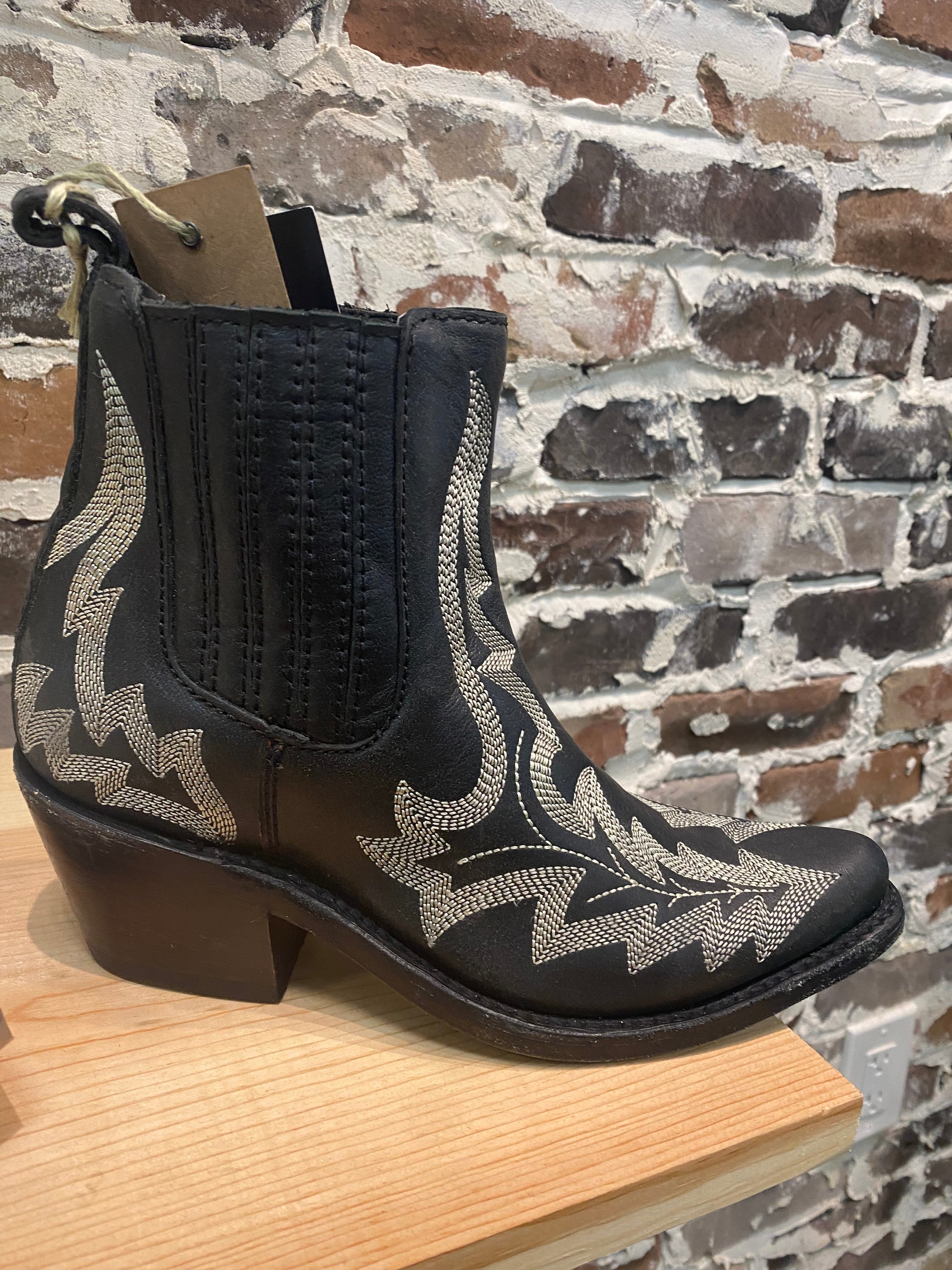 Liberty Black- Simone- Mossi Negro-Womens Boots - Jobes Hats