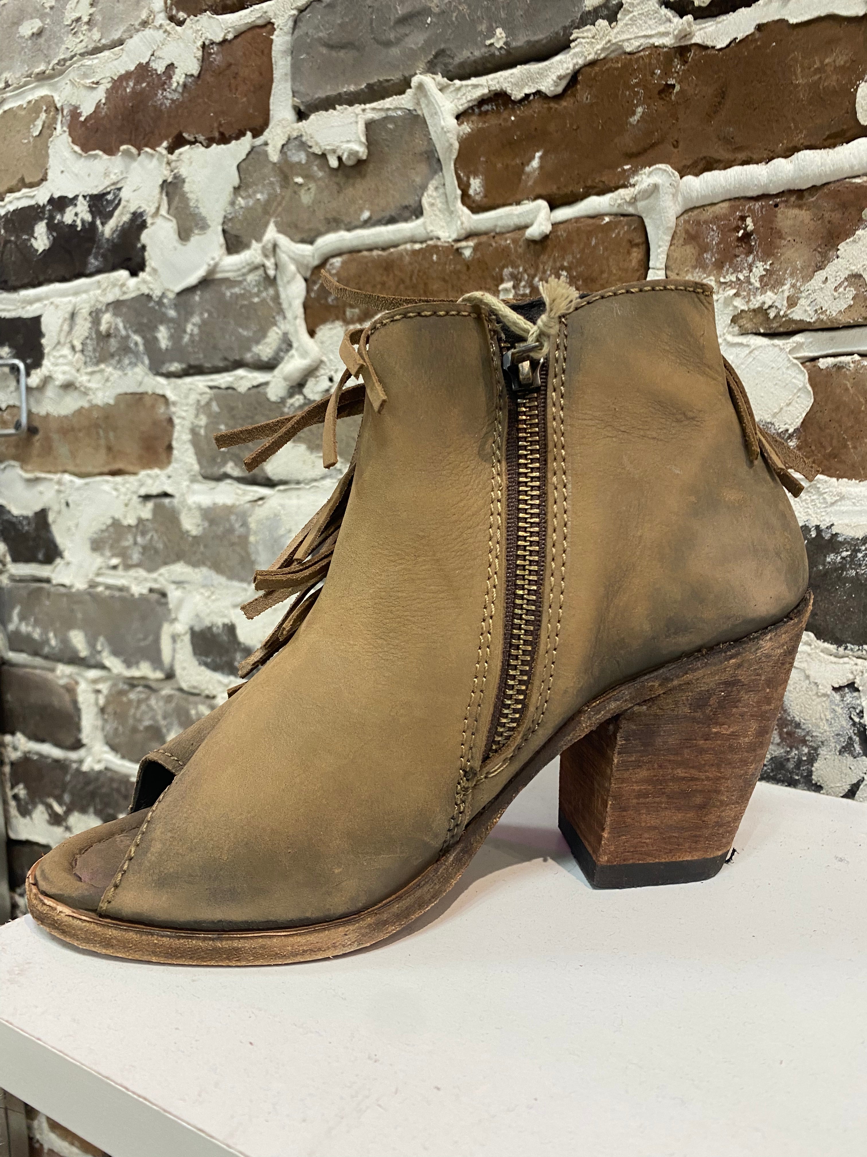 Liberty Black-Mindy- Vegas Taupe-Womens Boots - Jobes Hats