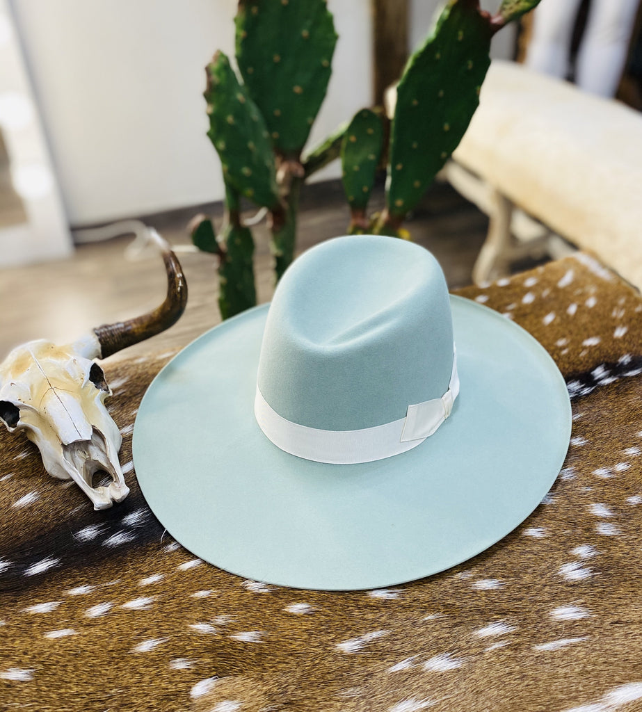 Tacchino “Mint To Be" Fashion Hat - Jobes Hats